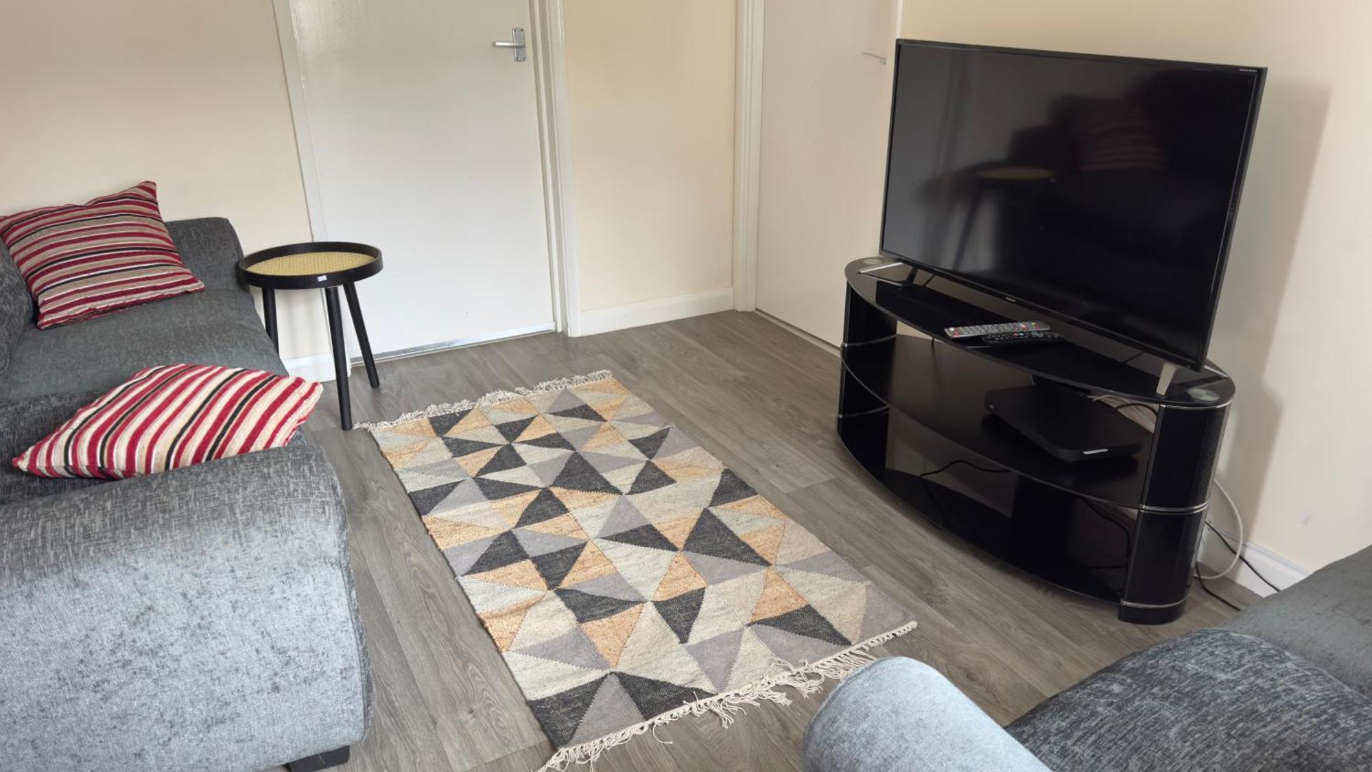 Contractor'S Haven- 4-Bedroom House With Free Parking, Super Fast Wifi, Fran Properties In Aylesbury, Pets Are Welcome! Aylesbury  Ngoại thất bức ảnh